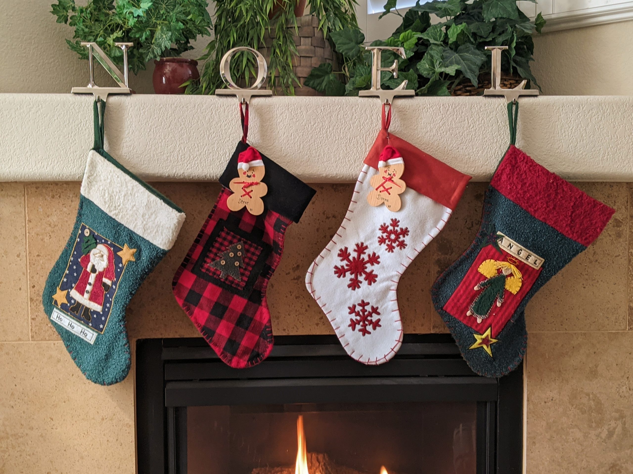 Read more about the article How To: Remove Your Holiday Decorations
