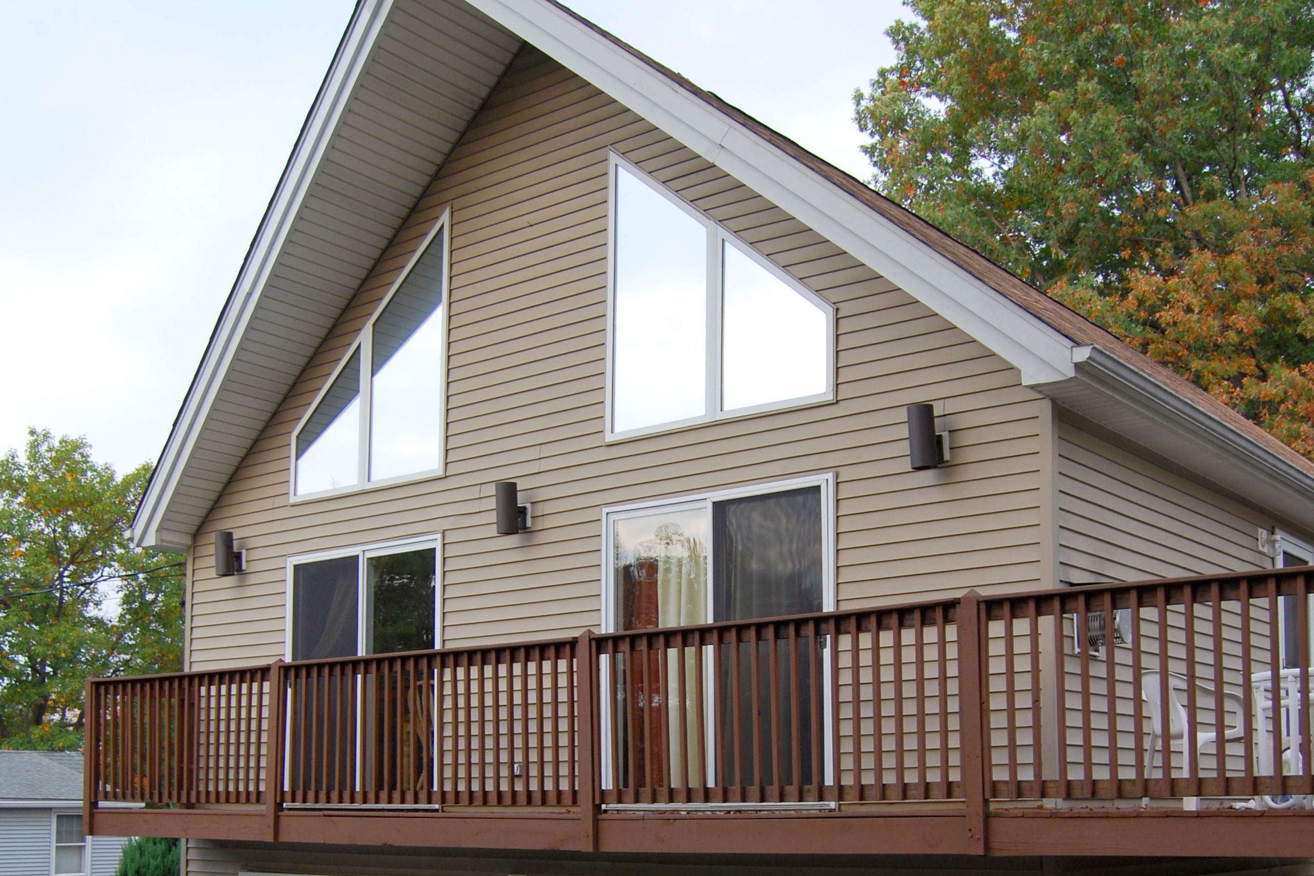 Read more about the article 5 Signs It’s Time to Replace Your Home’s Siding